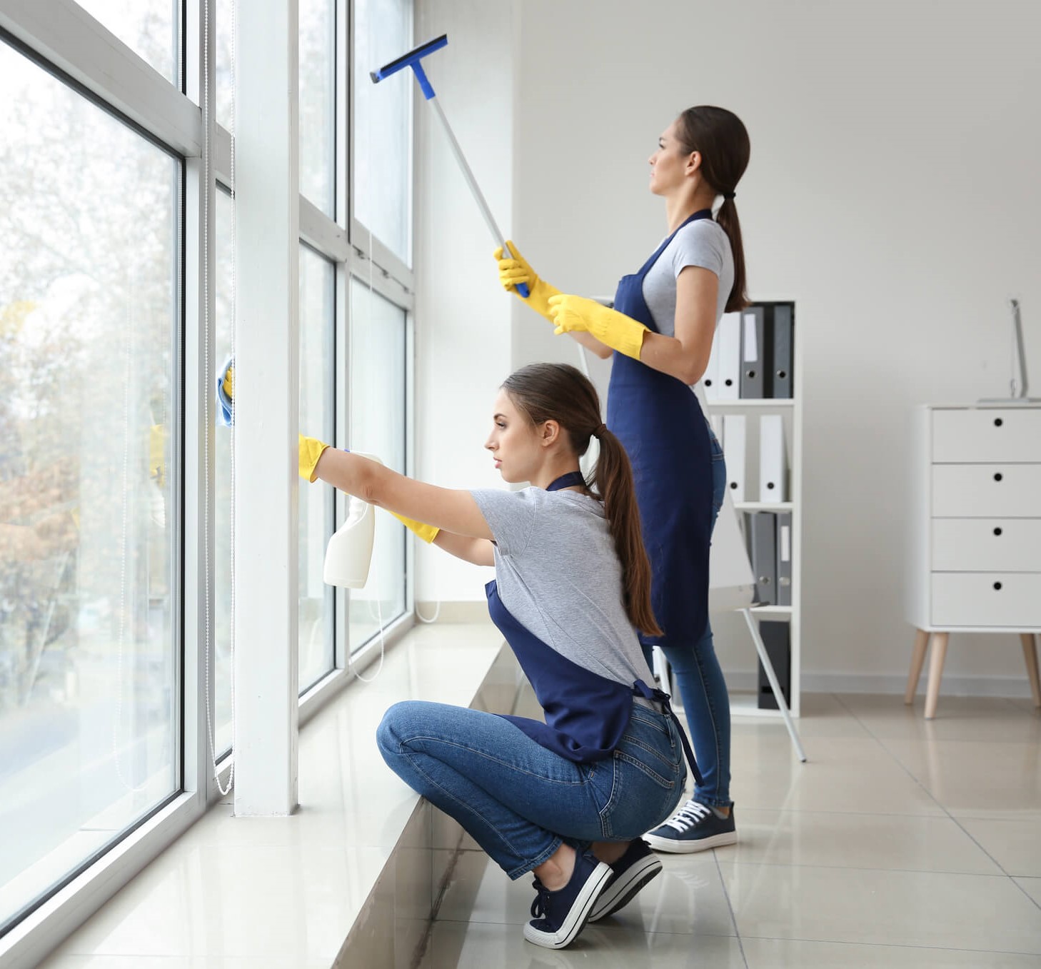 Saubere Fenster nach professioneller Fensterreinigung in Wiesbaden